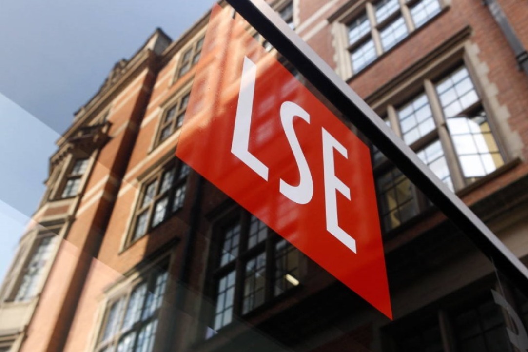 Data Science and Business Analytics Students Score the Highest on University of London Exams Illustration for news: Data Science and Business Analytics Students Score the Highest on University of London Exams