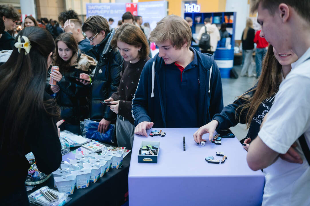 Иллюстрация к новости: «Это хороший ресурс, чтобы найти работу и познакомиться с новыми людьми»